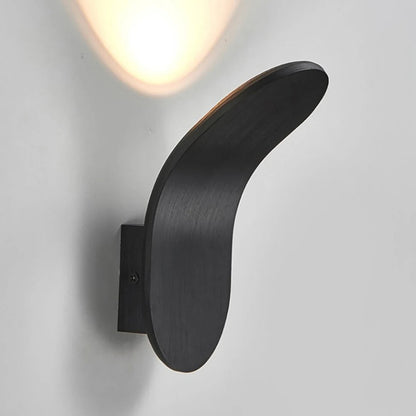 Luxe Curve Wall Light Elegance